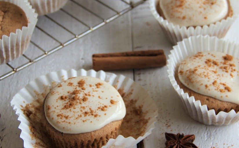 vegan chai cupcakes with maple cream cheese icing